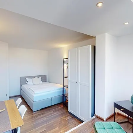 Spacious 4 Bedroom Apartment Near City Center Munich Exterior photo