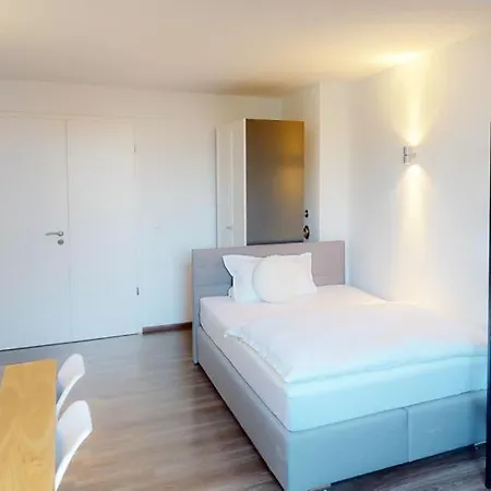 Spacious 4 Bedroom Apartment Near City Center Munich Exterior photo
