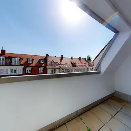 Spacious 4 Bedroom Apartment Near City Center Munich Exterior photo