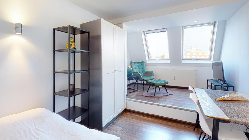 Spacious 4 Bedroom Near Center Munich