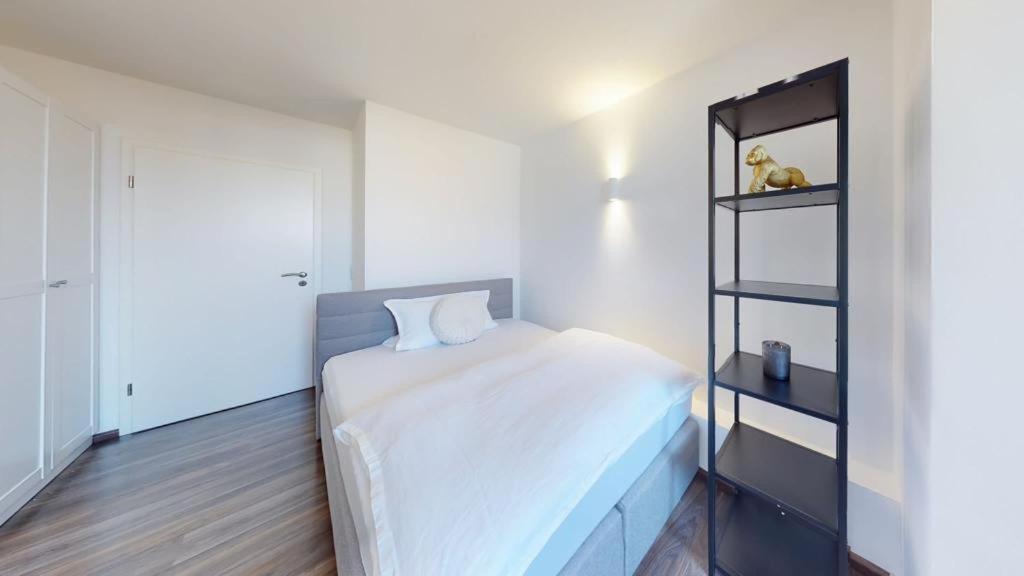 Spacious 4 Bedroom Near Center Apartment Munich